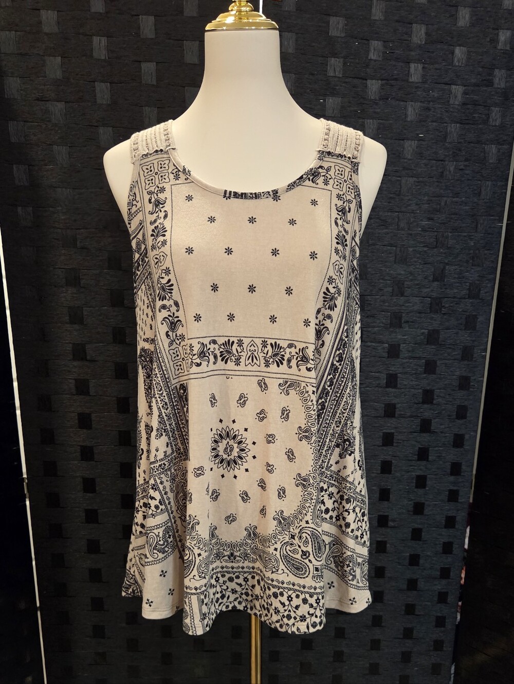 NWOT Lovely Melody Boho Bandana Paisley Tank Top Crochet Back S